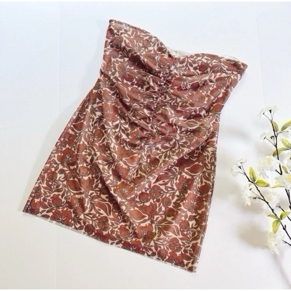 NEW Bec + Bridge Priya Floral Print Ruched Mini Strapless Dress 10 - Picture 4 of 7